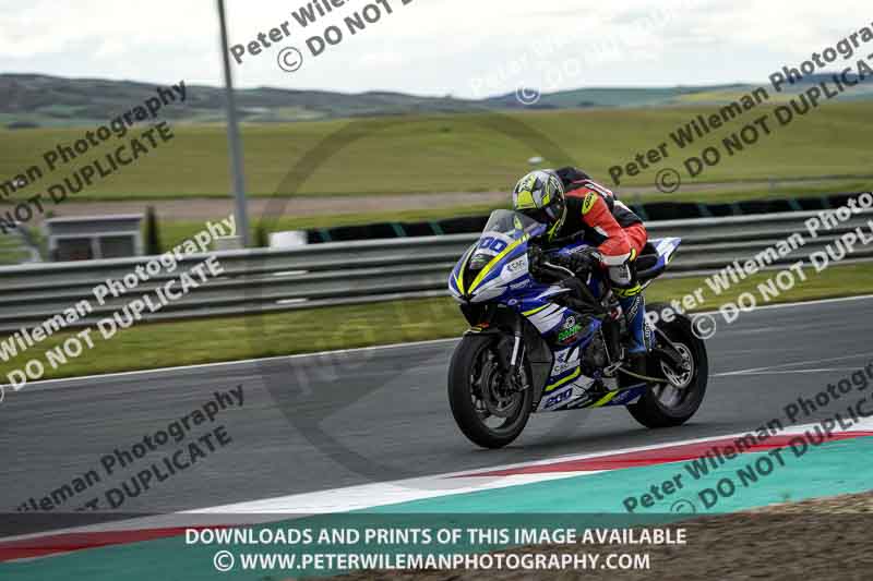 cadwell no limits trackday;cadwell park;cadwell park photographs;cadwell trackday photographs;enduro digital images;event digital images;eventdigitalimages;navarra;no limits trackdays;peter wileman photography;racing digital images;trackday digital images;trackday photos